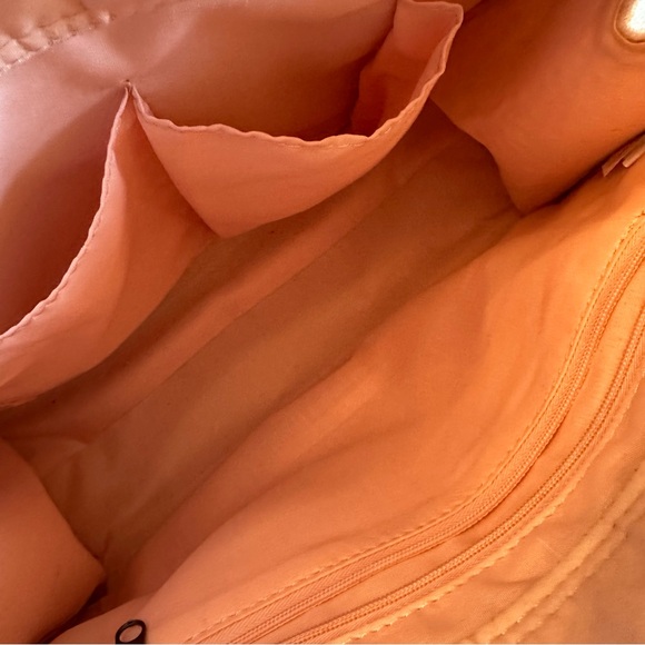 Chic Floral Embroidered Velour Satchel in Pink - Picture 4 of 8